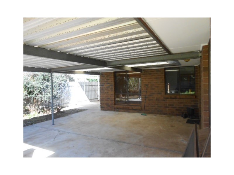 16 Cleland Ct, Willaston SA 5118