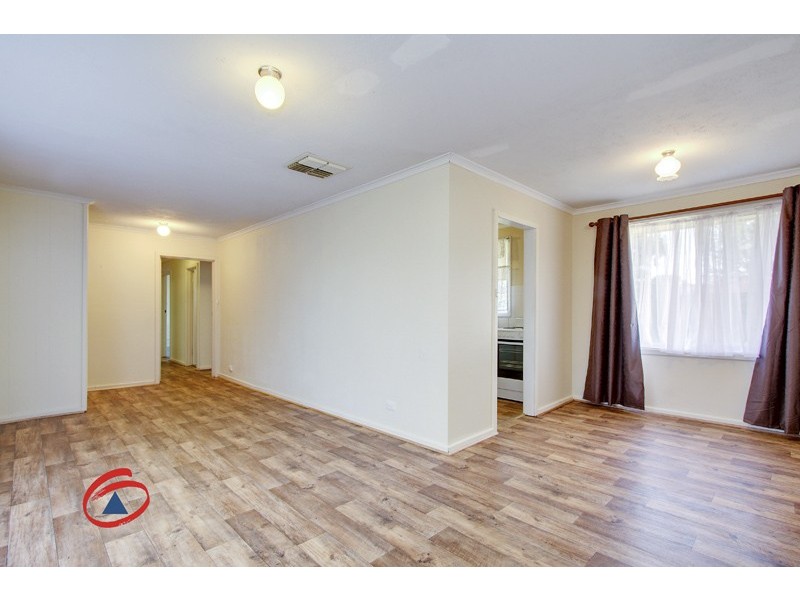 15 Preston Street, Elizabeth Downs SA 5113