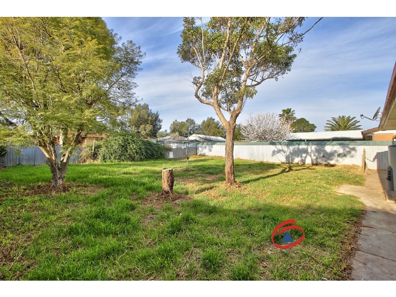 15 Preston Street, Elizabeth Downs SA 5113