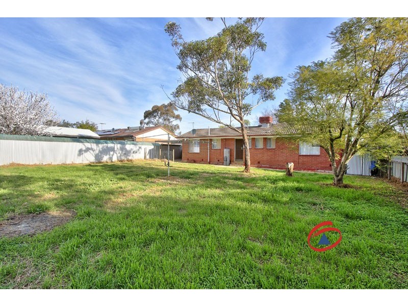 15 Preston Street, Elizabeth Downs SA 5113