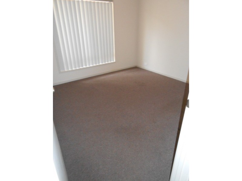 61 Swinden Cr, Blakeview SA 5114