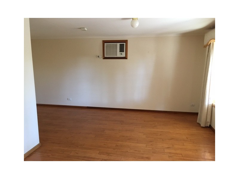 5 Mockridge Crt, Paralowie SA 5108