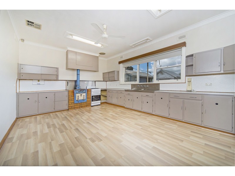16A First Street, Gawler South SA 5118