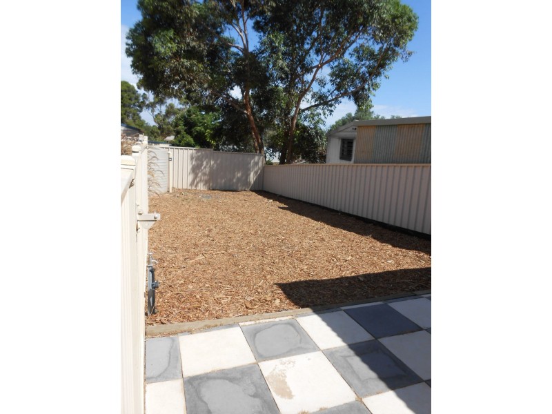 5 Mcgonigal Drive, Willaston SA 5118