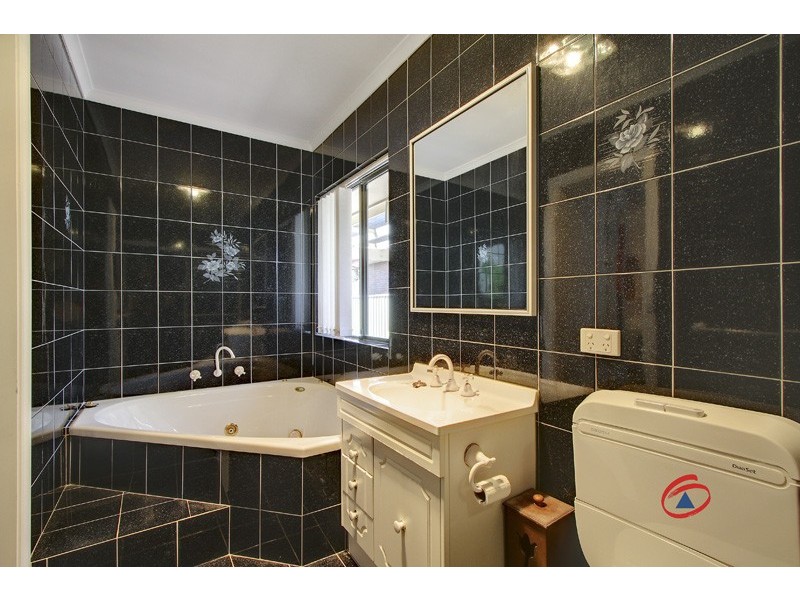 7 Chardonnay Court, Angle Vale SA 5117