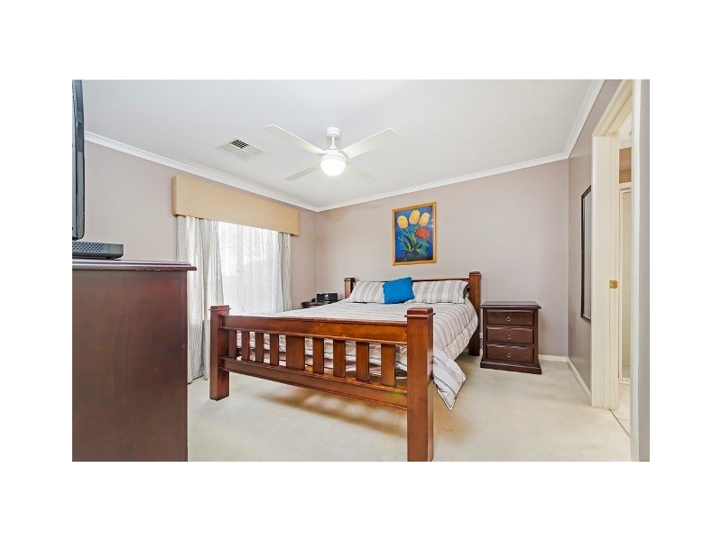 11 Maxwell Court, Evanston Park SA 5116