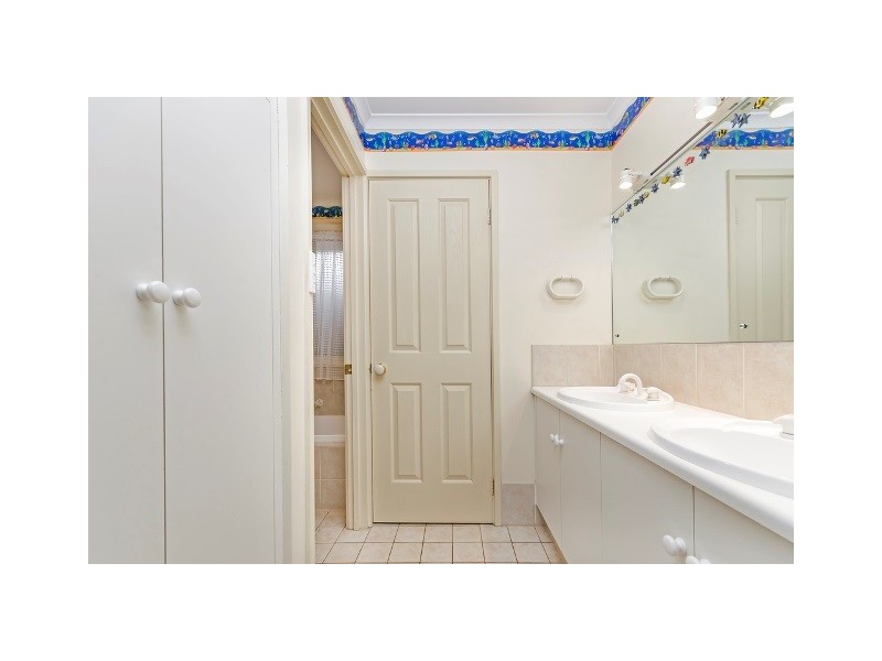 11 Maxwell Court, Evanston Park SA 5116