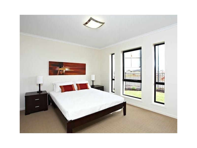 87 Admiralty Cct, Smithfield SA 5114