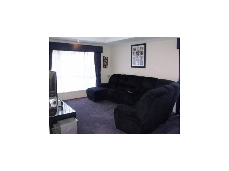 15 Dawn Close, Andrews Farm SA 5114