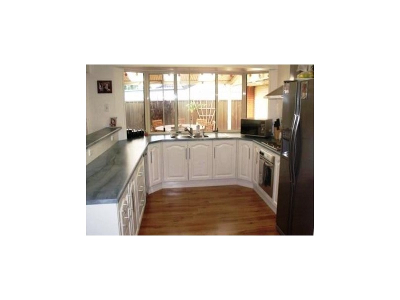 15 Dawn Close, Andrews Farm SA 5114