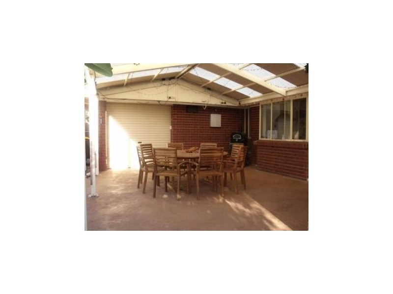 15 Dawn Close, Andrews Farm SA 5114