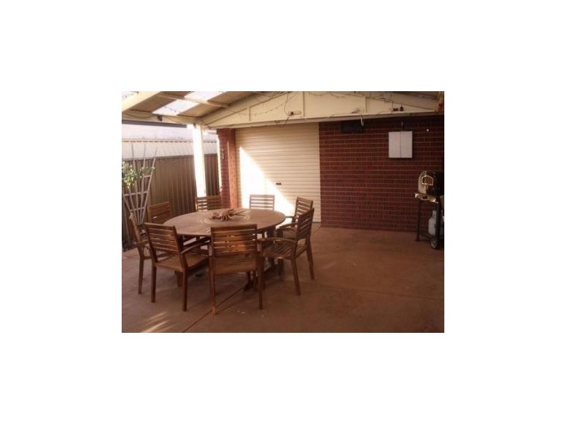 15 Dawn Close, Andrews Farm SA 5114