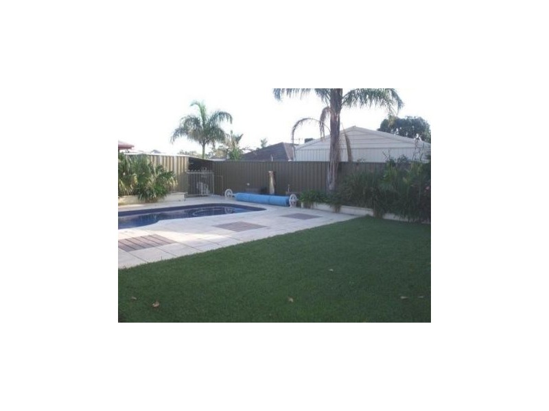 15 Dawn Close, Andrews Farm SA 5114