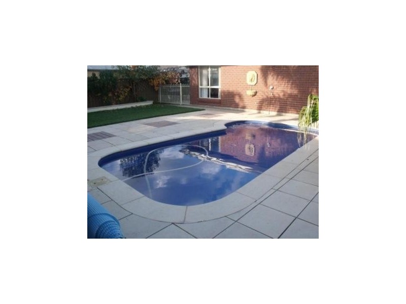 15 Dawn Close, Andrews Farm SA 5114