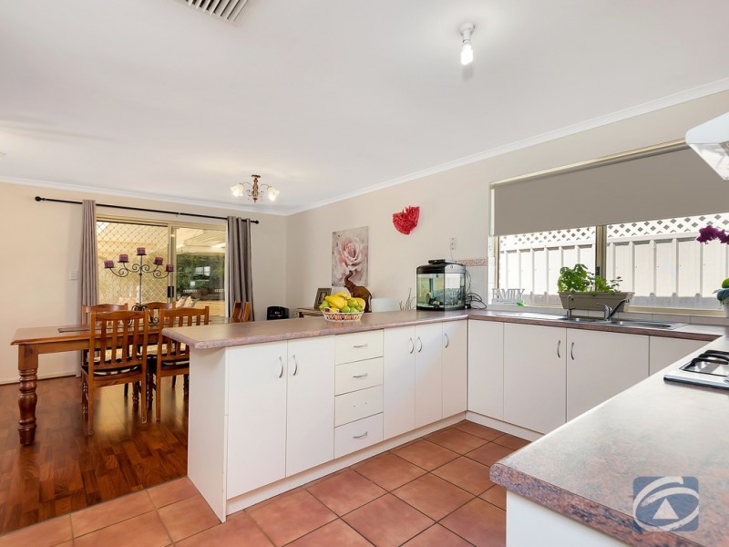 26 Angas Street, Evanston Park SA 5116