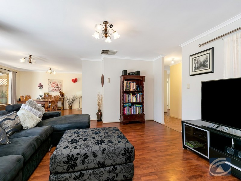 26 Angas Street, Evanston Park SA 5116