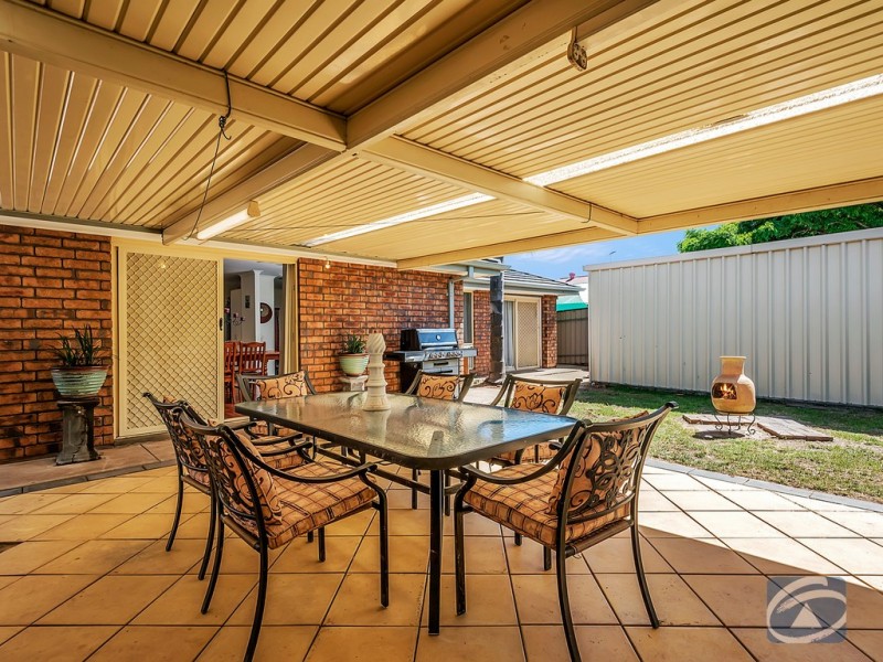 26 Angas Street, Evanston Park SA 5116