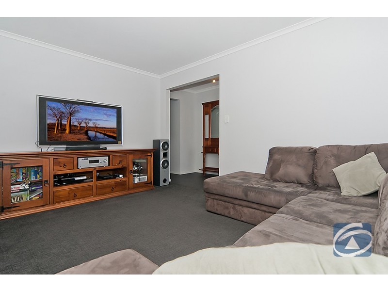 16 Dyson Street, Evanston SA 5116