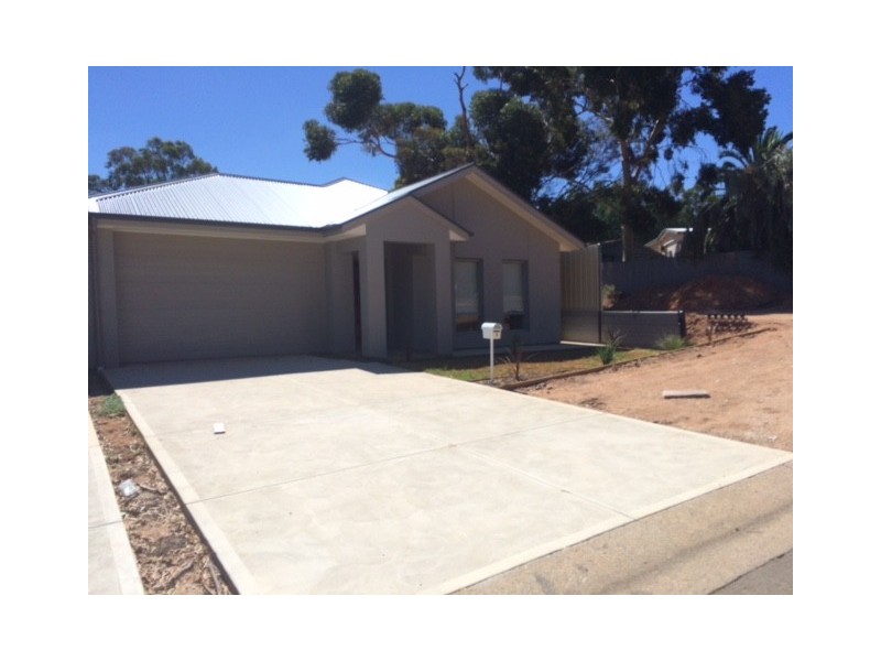 7 Queen St, Willaston SA 5118