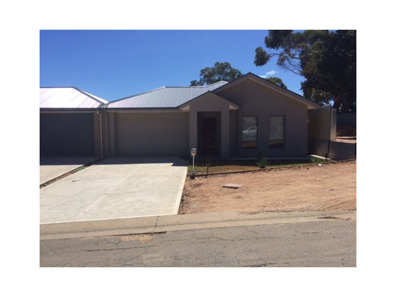 7 Queen St, Willaston SA 5118