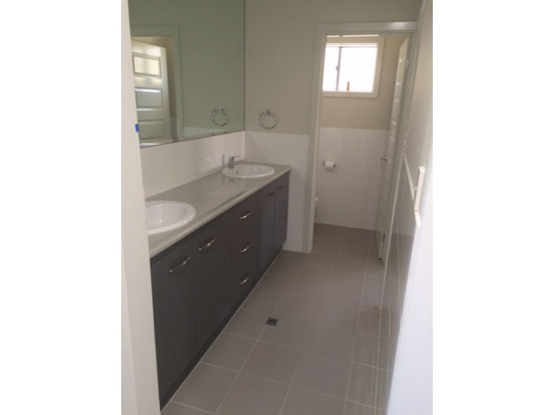 7 Queen St, Willaston SA 5118