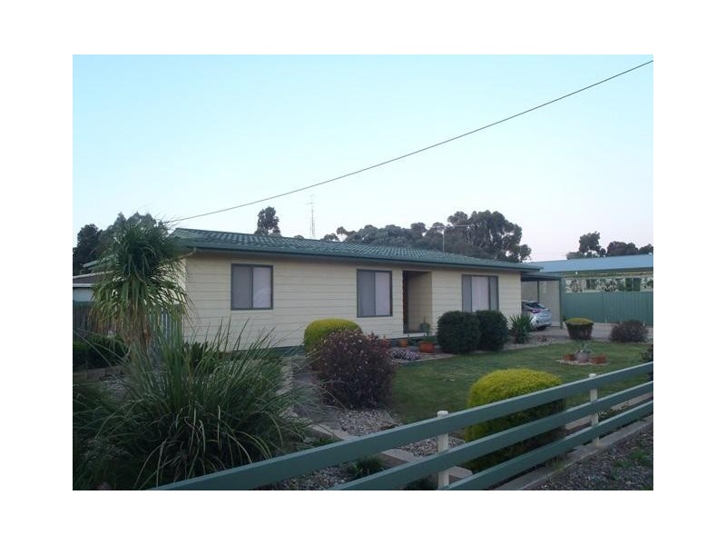 4. Strickland Street, Riverton SA 5412