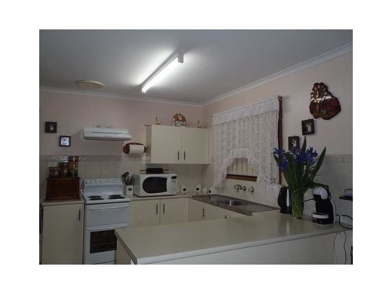 4. Strickland Street, Riverton SA 5412