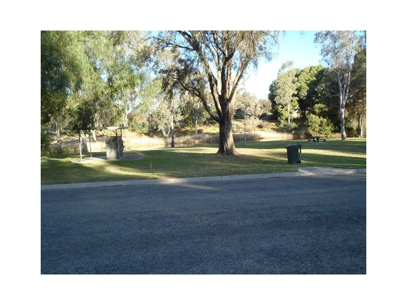 4. Strickland Street, Riverton SA 5412