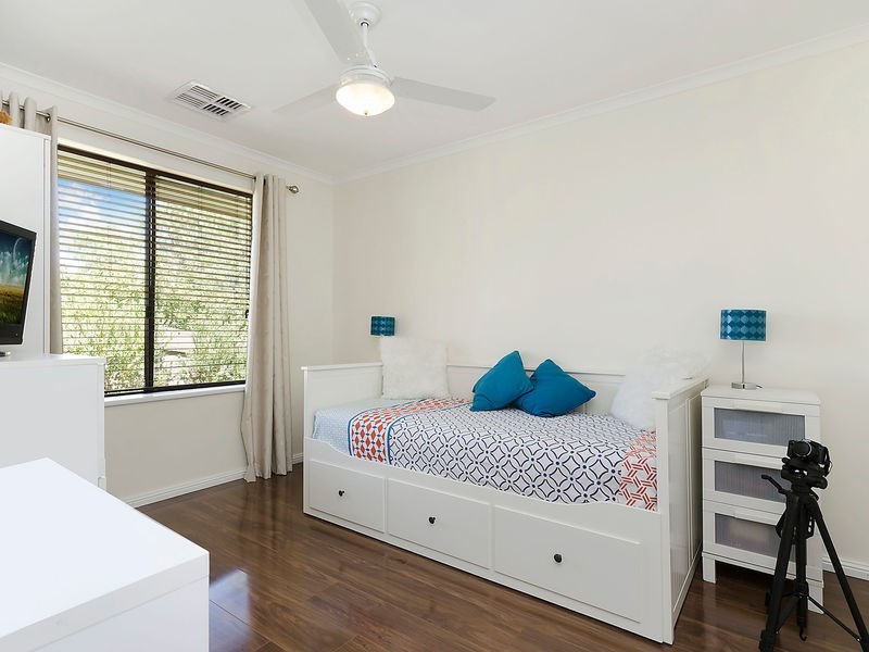 2 Narang Court, Gulfview Heights SA 5096