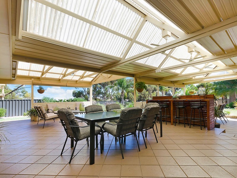 2 Narang Court, Gulfview Heights SA 5096