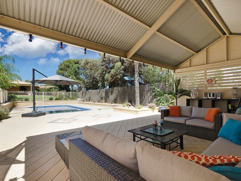 2 Narang Court, Gulfview Heights SA 5096