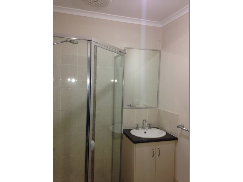 37 Riesling Cres, Andrews Farm SA 5114