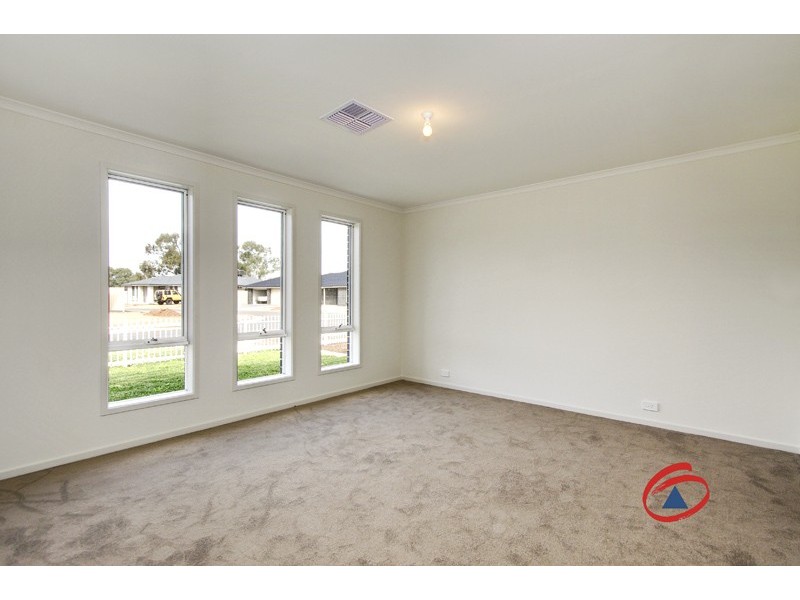 12 Lawes Terrace, Reid SA 5118