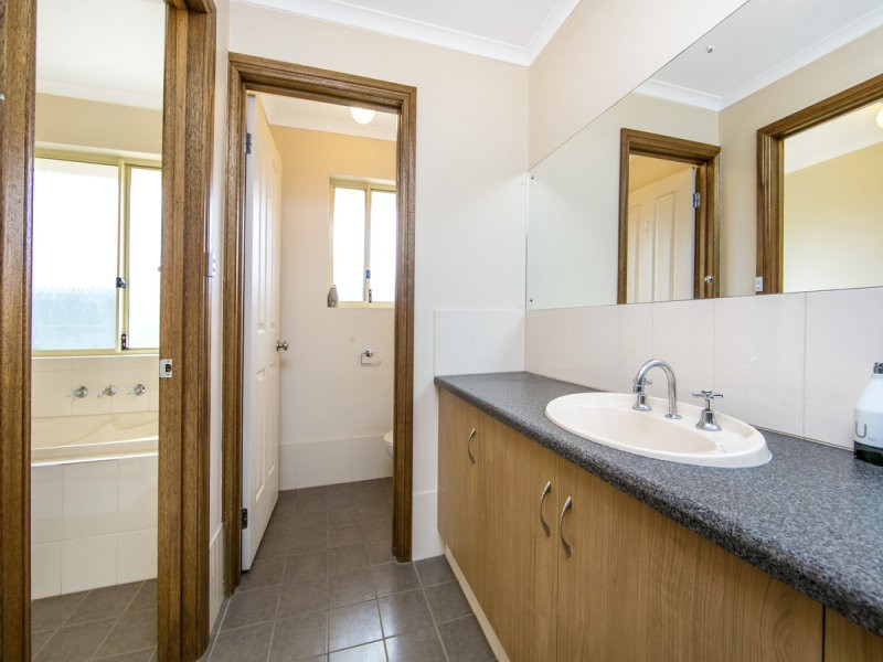 9 Birkett St, Evanston SA 5116