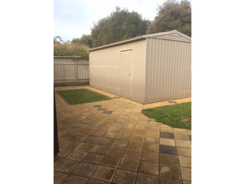 10 Fatchen Close, Evanston Park SA 5116