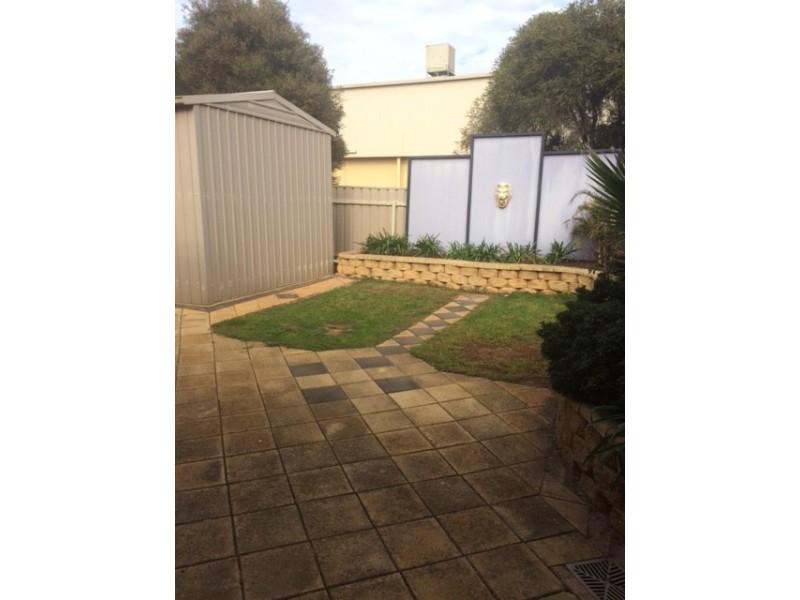 10 Fatchen Close, Evanston Park SA 5116