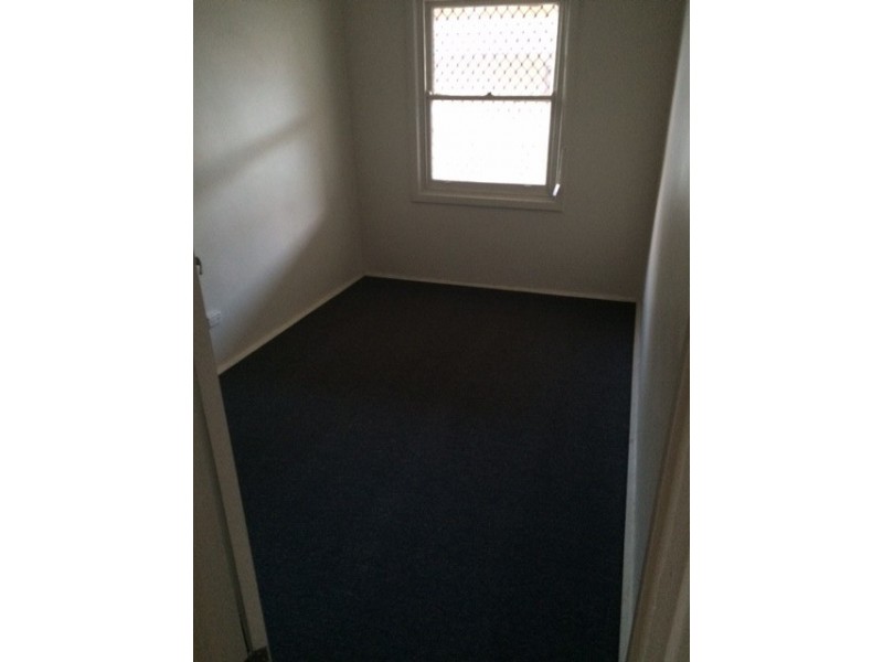 36 Goodman Rd, Elizabeth South SA 5112