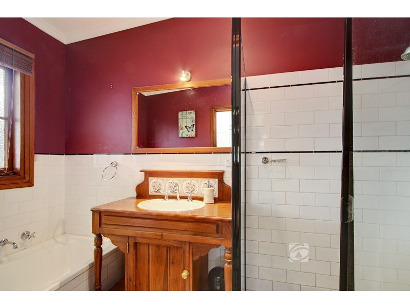 18 Lyndoch Road, Gawler East SA 5118