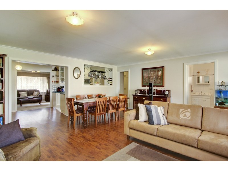 17 Whinnen Street, St Agnes SA 5097