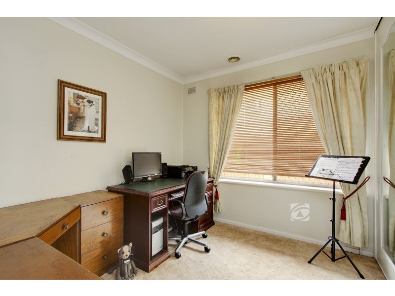 17 Whinnen Street, St Agnes SA 5097