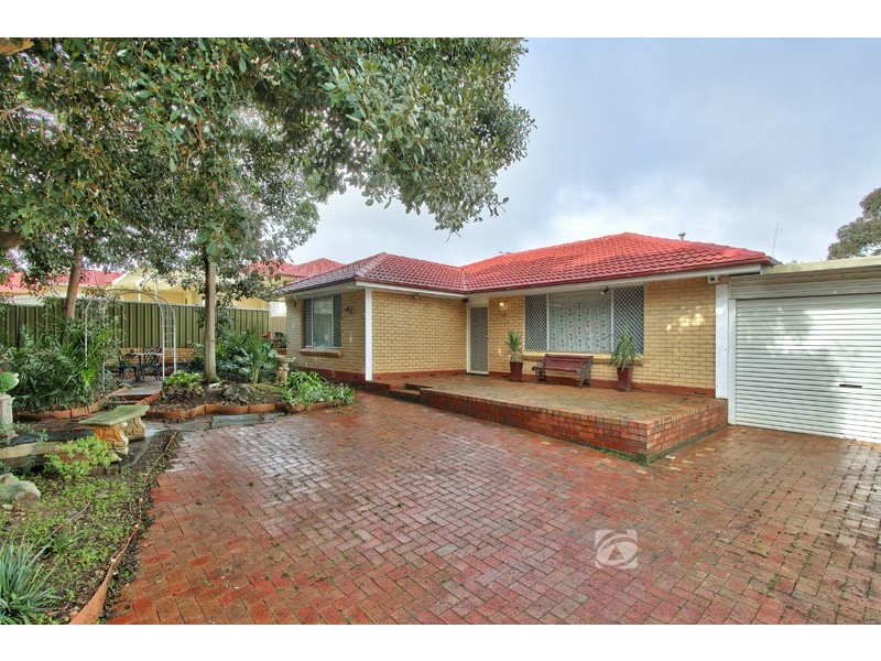 17 Whinnen Street, St Agnes SA 5097