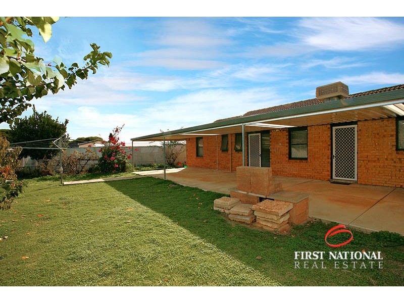 3 Lysle Court, Smithfield SA 5114