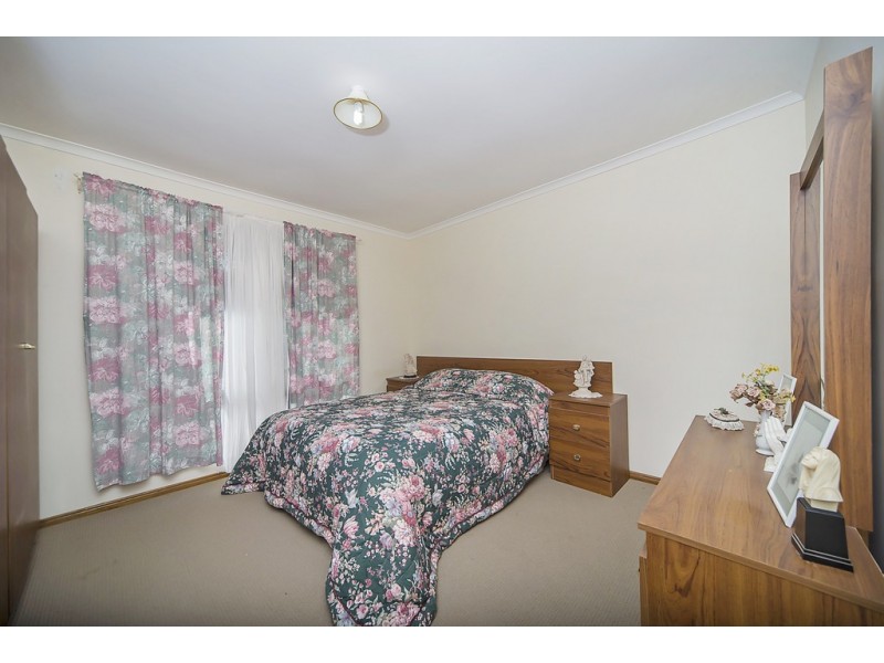 8 McDonnell Tce, Evanston Gardens SA 5116
