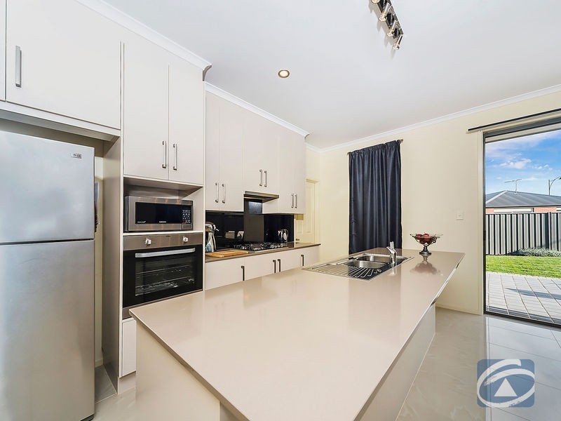 3 Riesling Crescent, Andrews Farm SA 5114