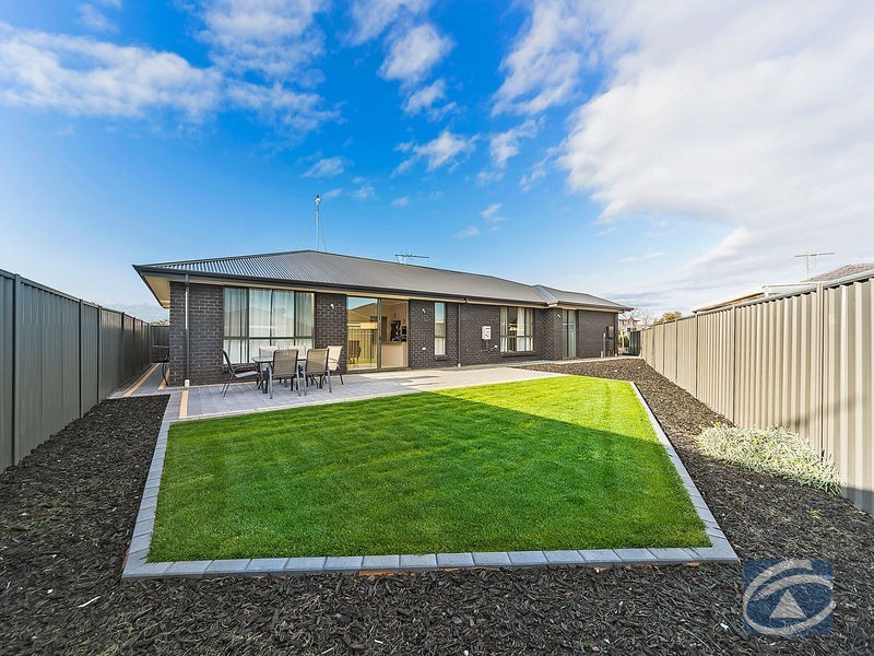 3 Riesling Crescent, Andrews Farm SA 5114
