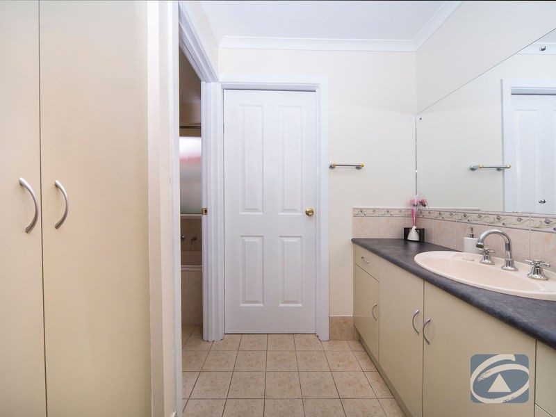 10 Toner Crescent, Evanston Park SA 5116