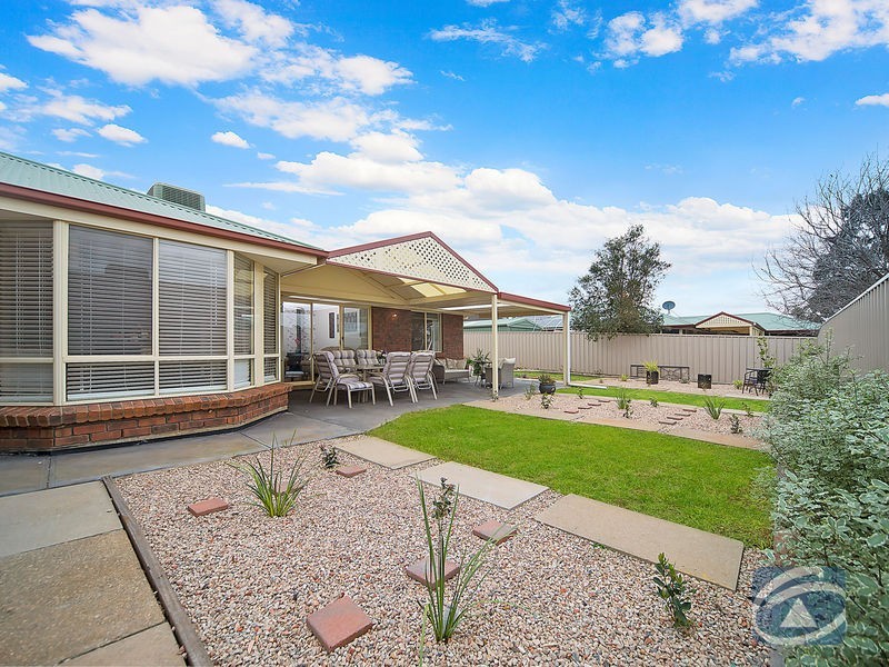 10 Toner Crescent, Evanston Park SA 5116