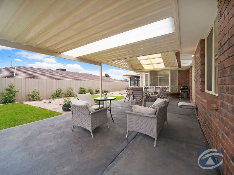 10 Toner Crescent, Evanston Park SA 5116