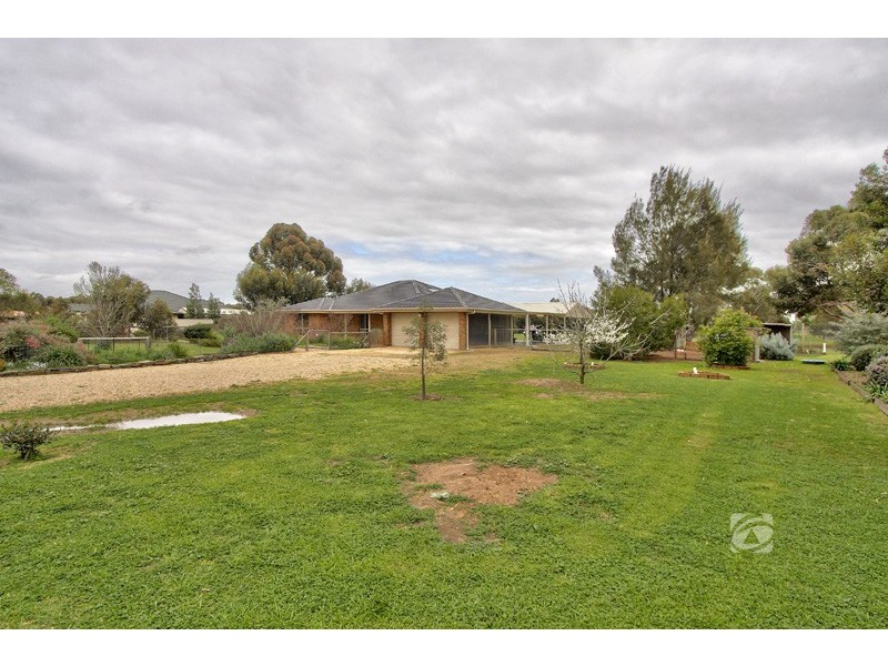 33 Bethesda Road, Lewiston SA 5501