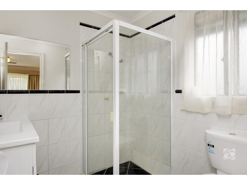 2 Rossiter Drive, Evanston Park SA 5116